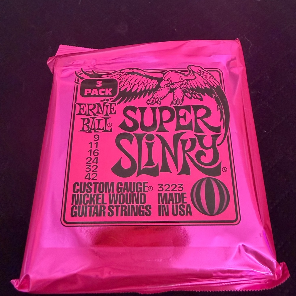 Super Slinky Guitar Strings - Pink